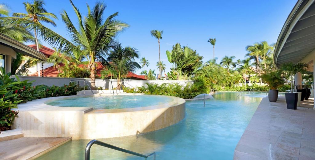 Grand Palladium Palace Resort Spa & Casino 5*