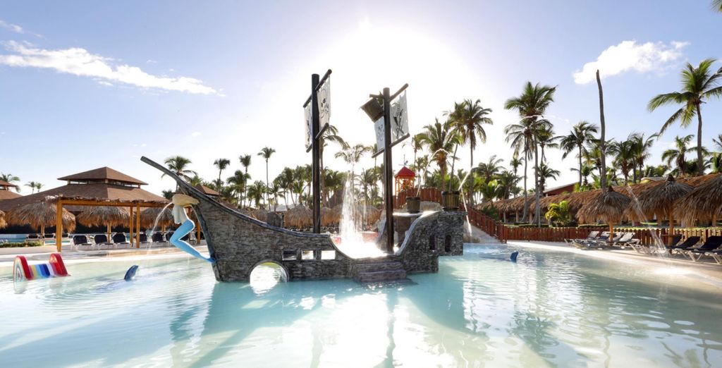 Grand Palladium Palace Resort Spa & Casino 5*