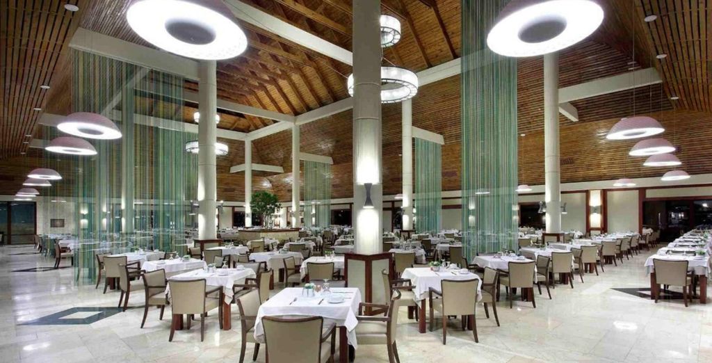 Grand Palladium Palace Resort Spa & Casino 5*