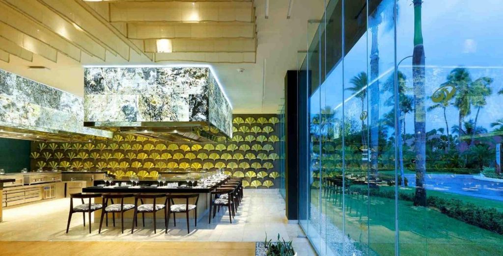 Grand Palladium Palace Resort Spa & Casino 5*