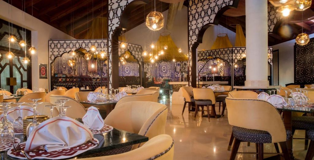Grand Palladium Palace Resort Spa & Casino 5*