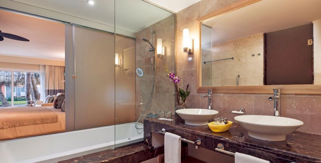 Grand Palladium Palace Resort Spa & Casino 5*