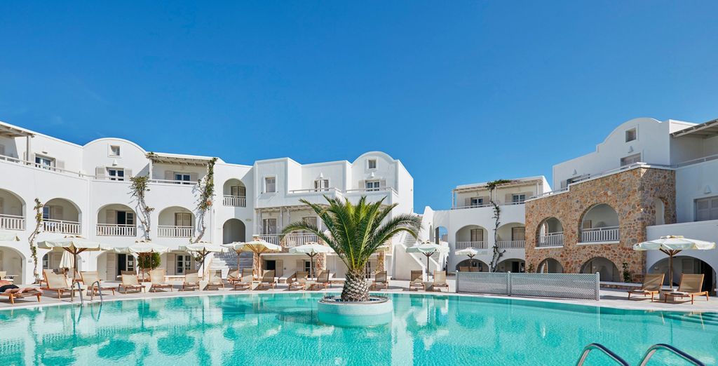 Tour di 9 o 12 notti tra Mykonos, Milos e Santorini
