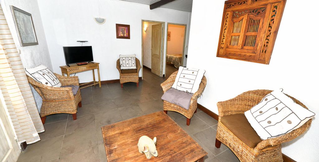 Anoli Lodges