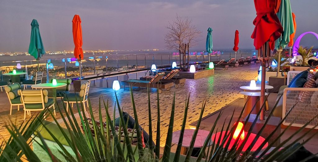 Hyatt Andaz Capital Gate 5* con biglietti per il Gran Premio di Formula 1
