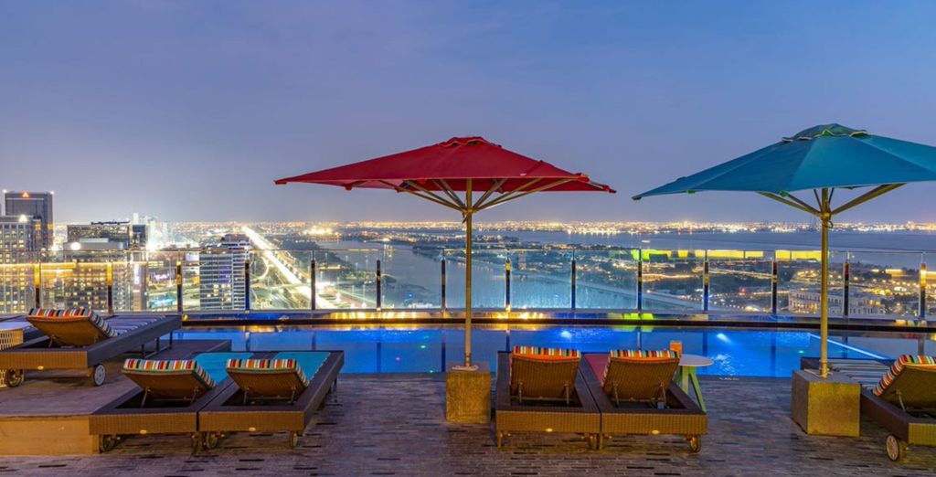 Hyatt Andaz Capital Gate 5* con biglietti per il Gran Premio di Formula 1