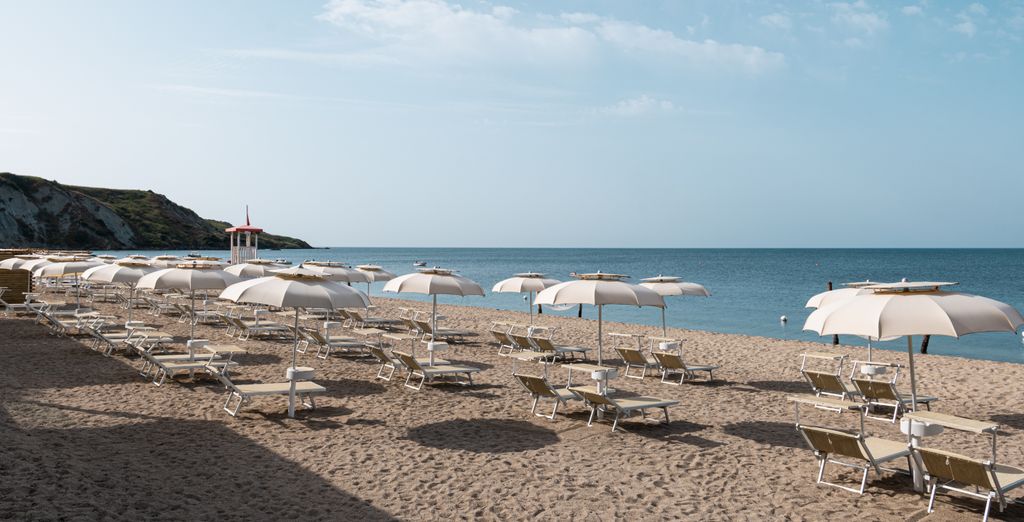 Praia Art Resort 5*