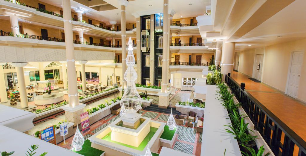 Graceland Khao Lak Resort & Spa 5* con possibile pre-estensione al Beyond Resort Kata 4*