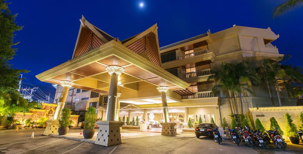 Graceland Khao Lak Resort & Spa 5* con possibile pre-estensione al Beyond Resort Kata 4*