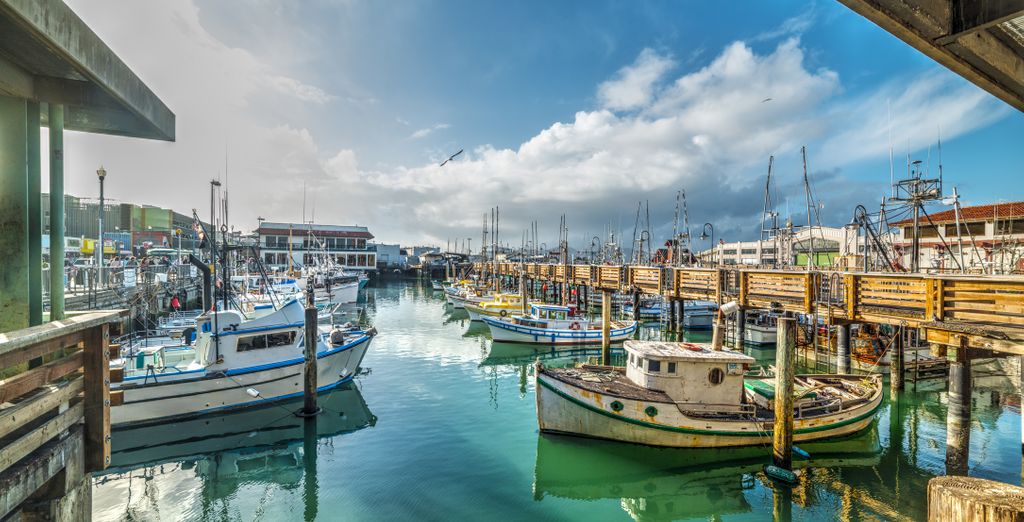 Autotour: Viaggio alla scoperta di città iconiche e panorami spettacolari