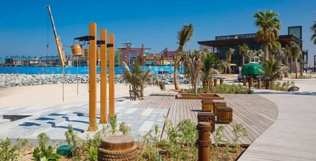 Hyatt Centric Jumeirah Dubai 5*