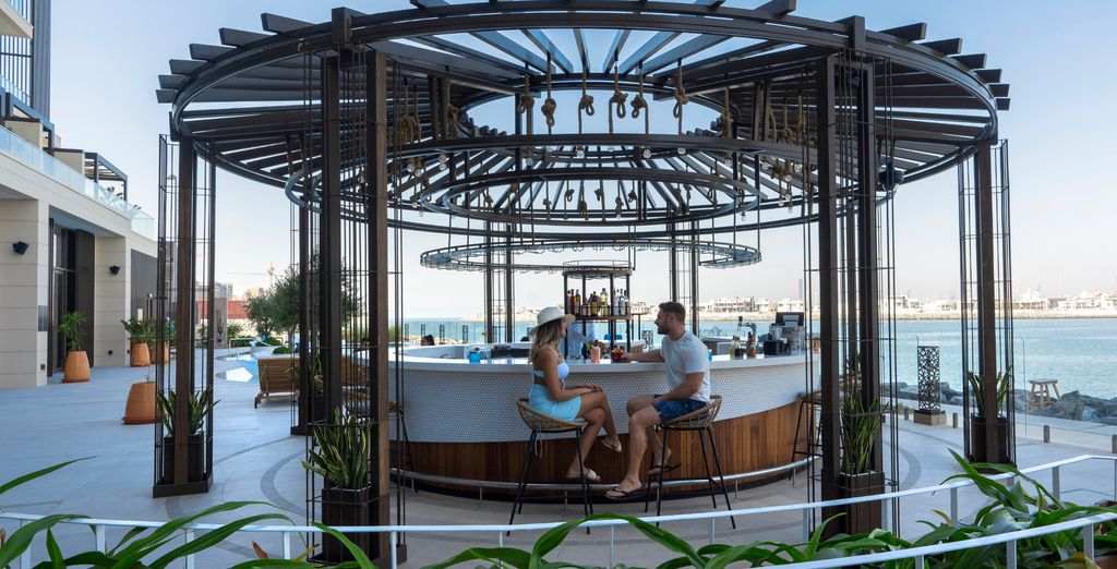 Hyatt Centric Jumeirah Dubai 5*
