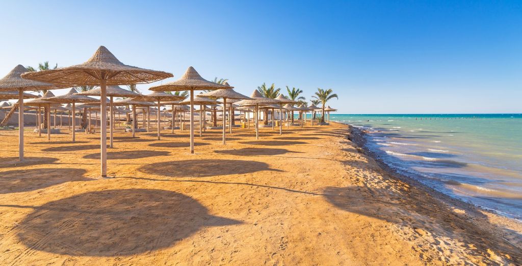 Desert Rose Resort 5*