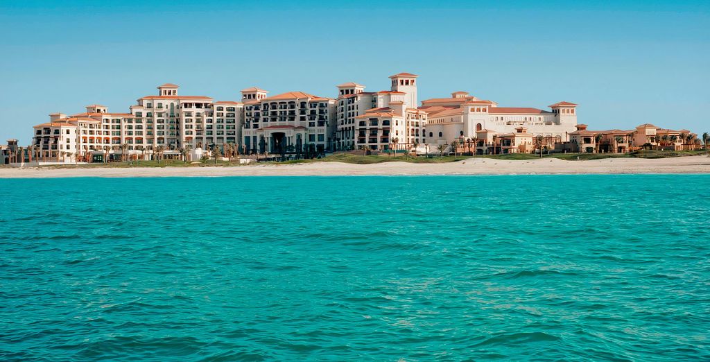 St. Regis Saadiyat Island Resort 5* con Etihad Airways