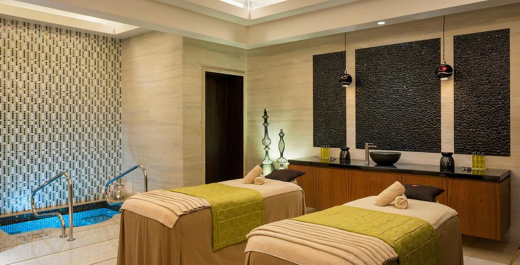 St. Regis Saadiyat Island Resort 5* con Etihad Airways