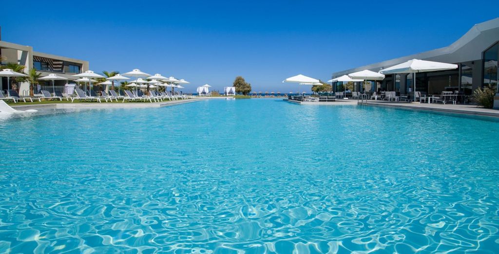 Myrion Beach Resort & Spa 5*