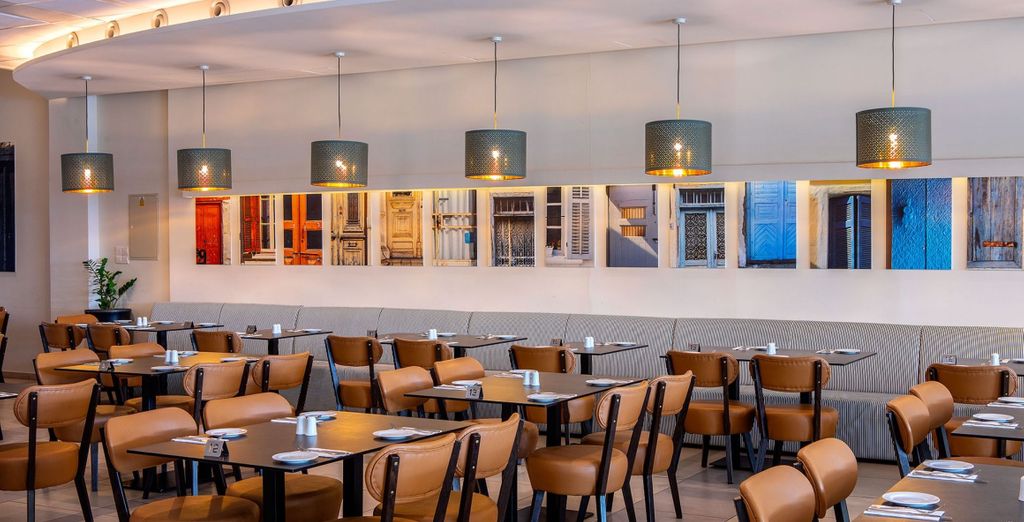 Mayfair Hotel 4*