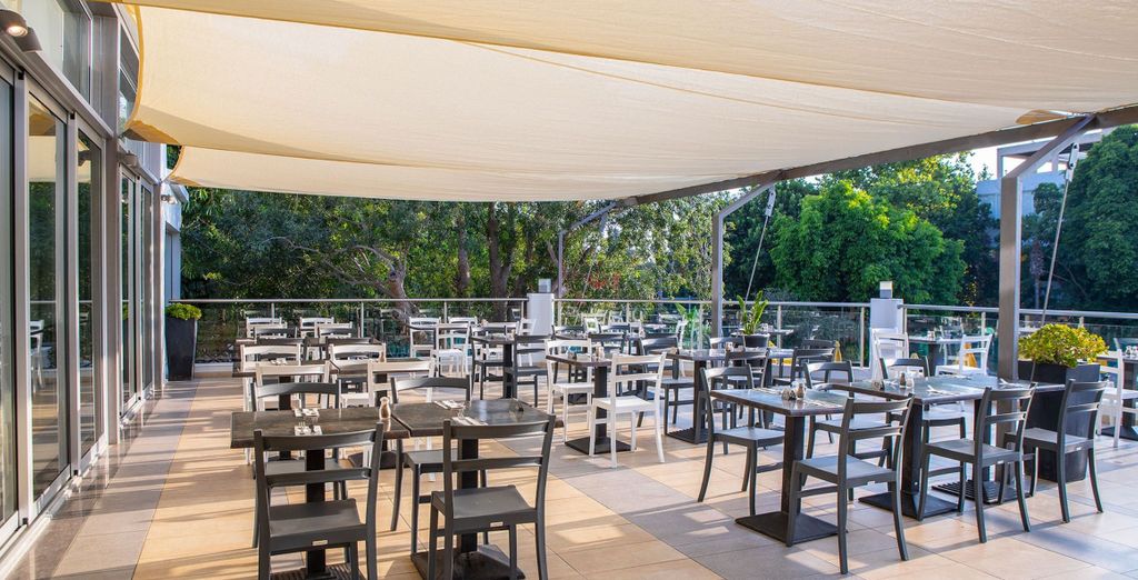 Mayfair Hotel 4*