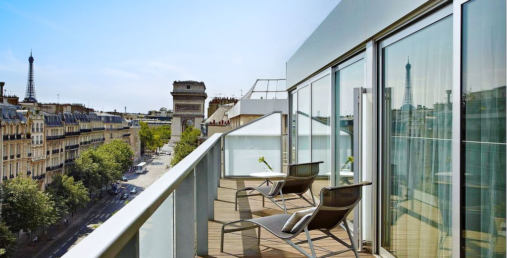 Renaissance Paris Arc de Triomphe 5*