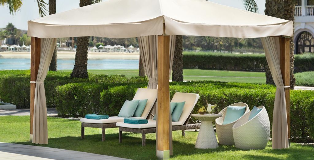 The Ritz Carlton Abu Dhabi Grand Canal 5* con possibile estensione a Dubai