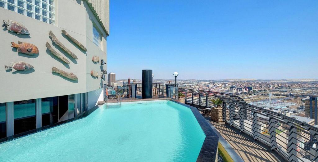 Mopaya Safari Lodge e Hotel Anew Parktonian 4*