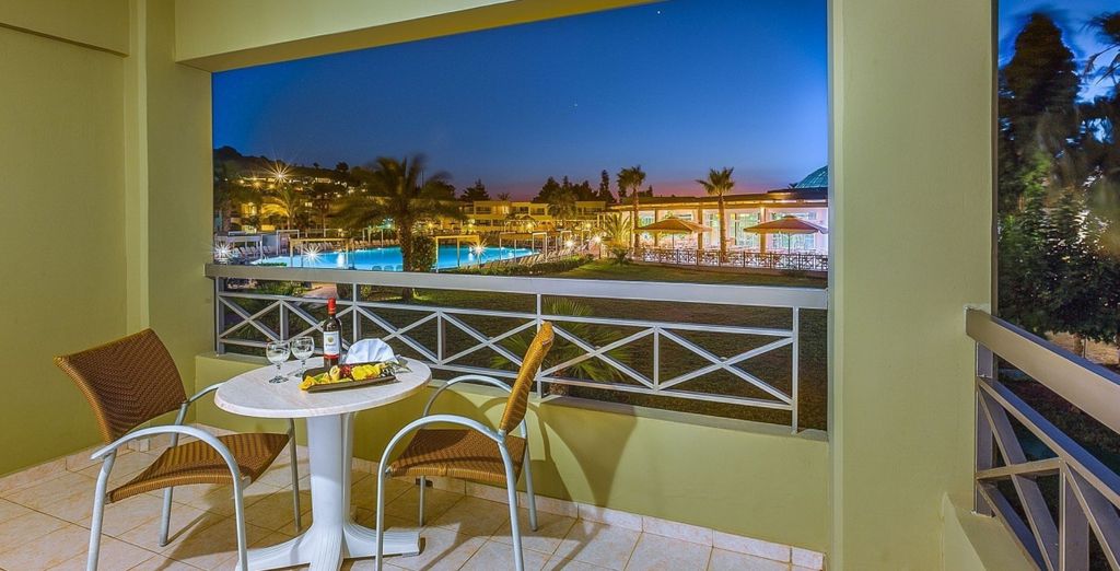 Kipriotis Maris Suites 4*