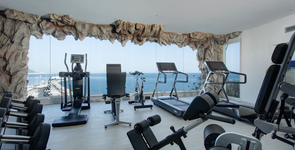 Lloyd's Baia Hotel 4*
