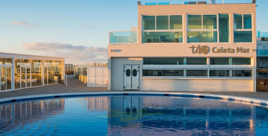 Hotel Boutique TAO Caleta Mar 4*