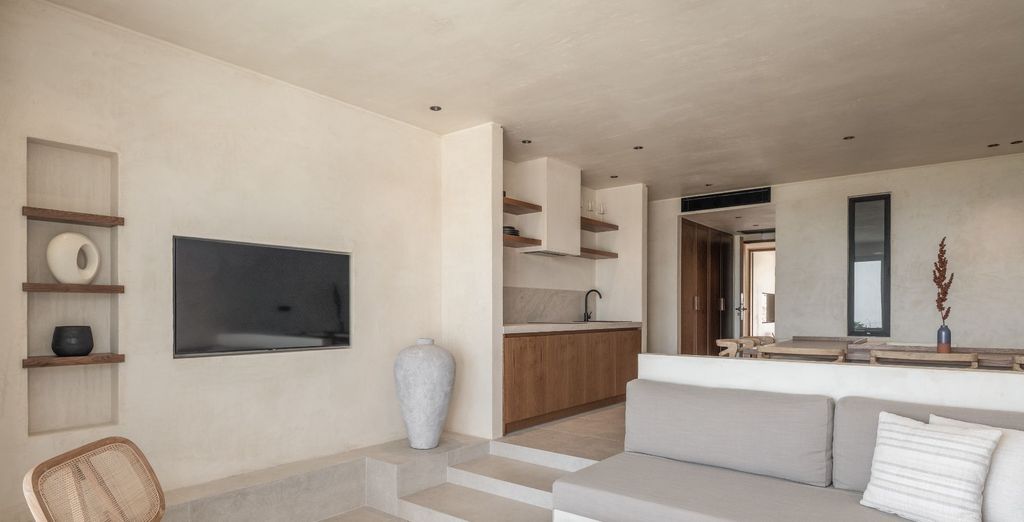 Seven Rocks Suites 4*