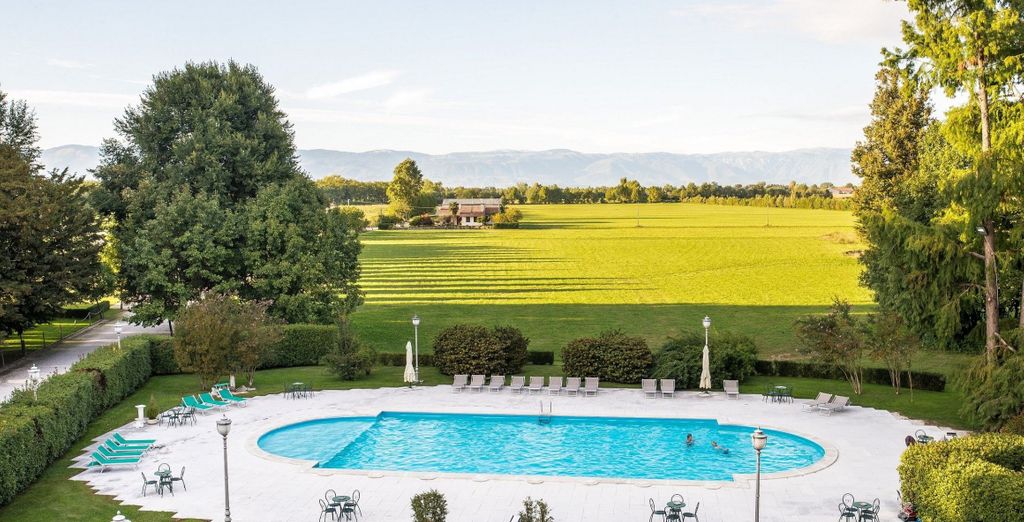 Hotel Villa Tacchi 4*