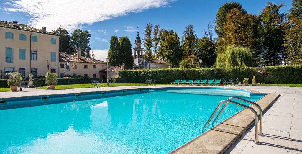 Hotel Villa Tacchi 4*