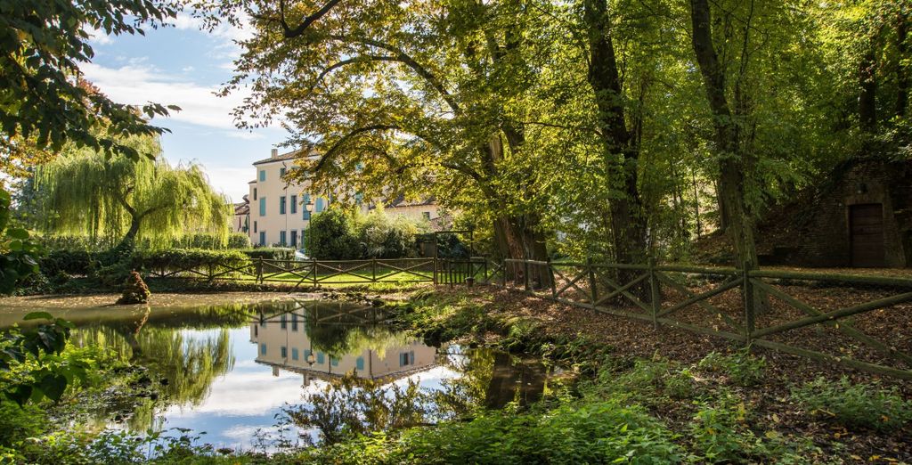 Hotel Villa Tacchi 4*