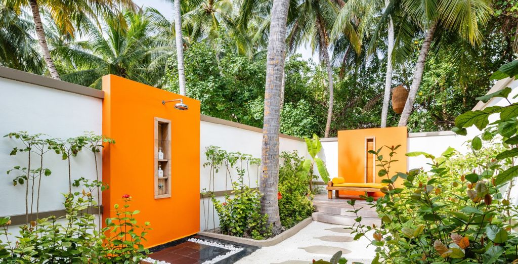 Angsana Velavaru 5*