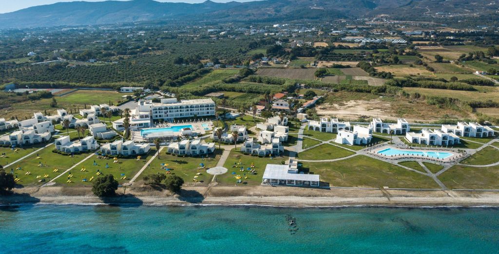 Aeolos Beach Hotel 4*
