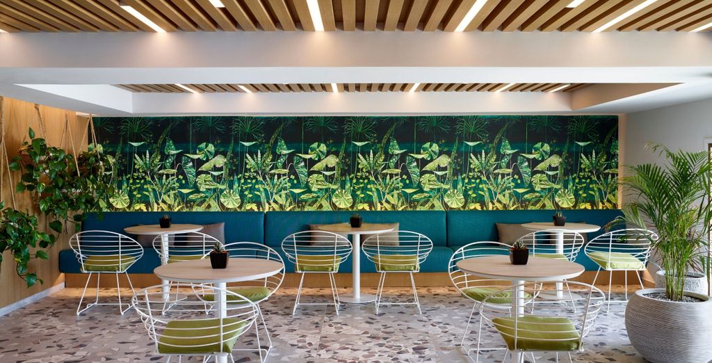 Rhodes Bay Hotel 5*