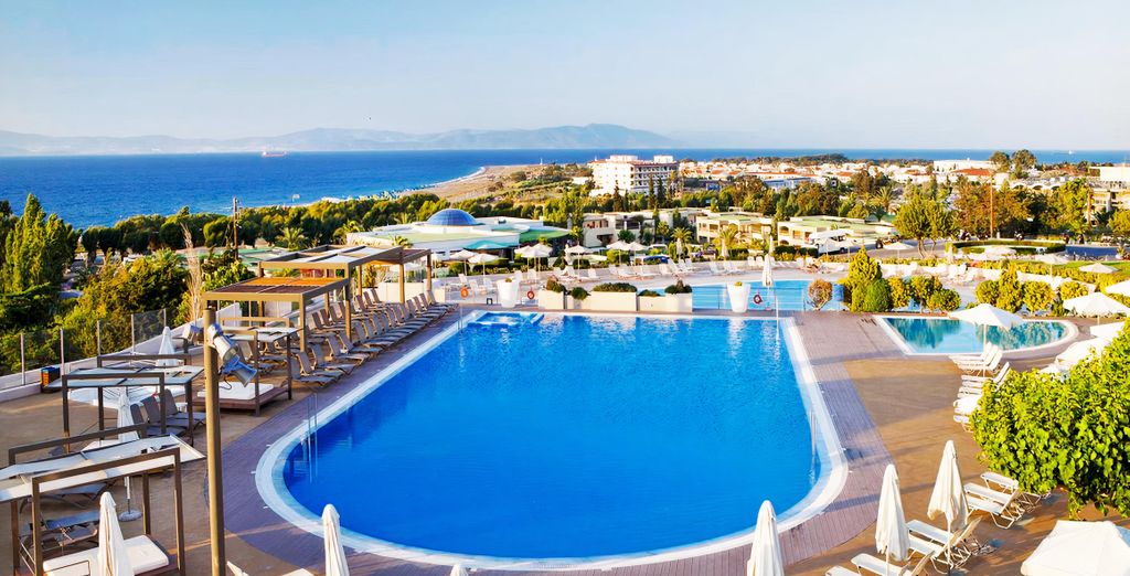 Kipriotis Panorama Hotel & Suites 5*