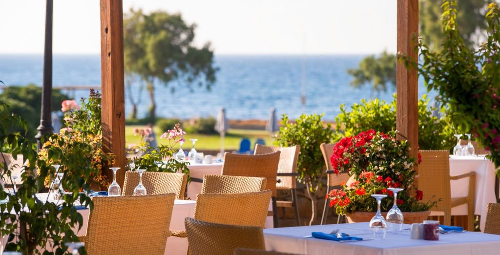 Kalimera Kriti Hotel & Village Resort 5*
