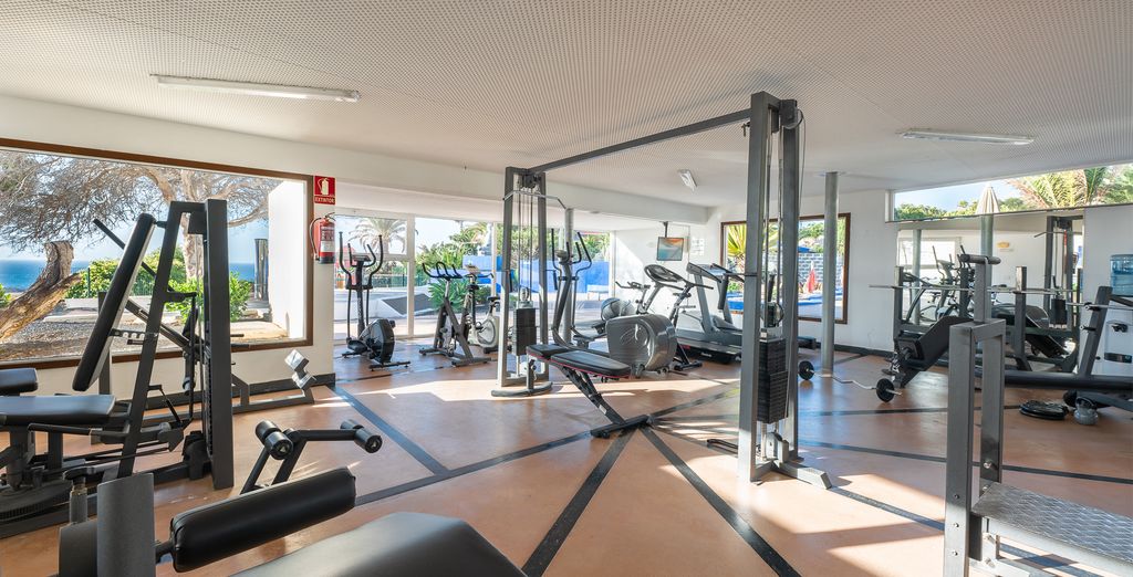 Hotel LIVVO Risco del Gato Suites 4*