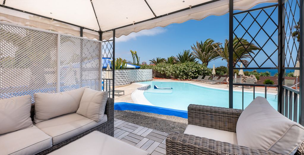 Hotel LIVVO Risco del Gato Suites 4*