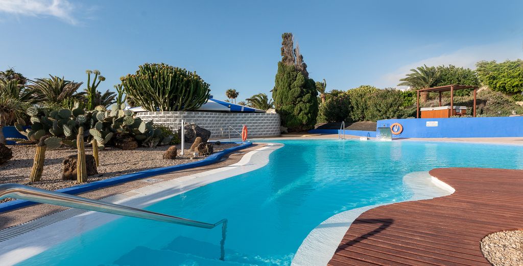 Hotel LIVVO Risco del Gato Suites 4*