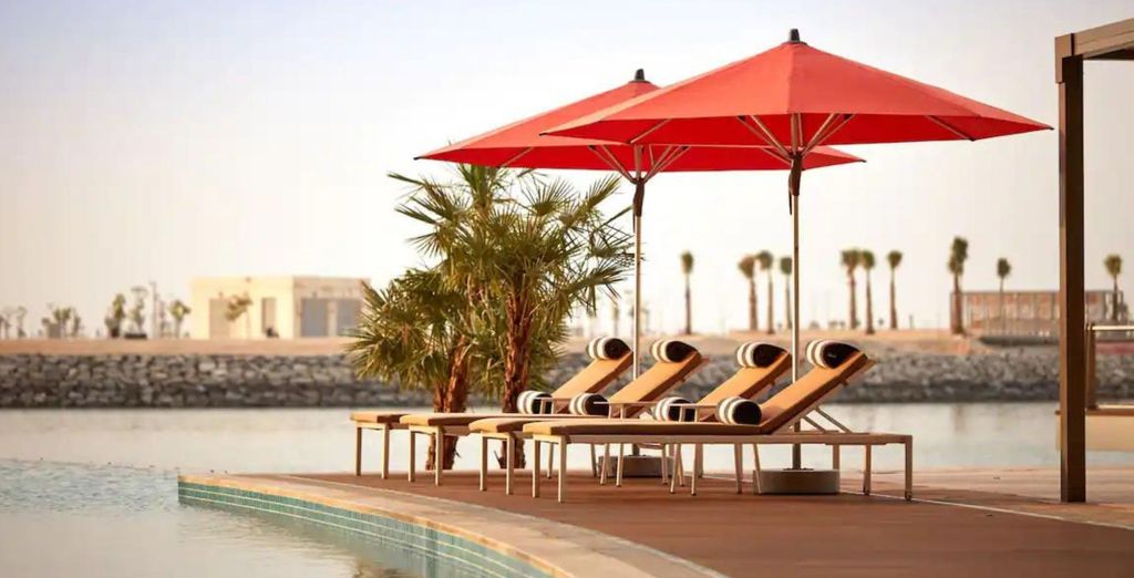 Grand Hyatt Abu Dhabi Hotel & Residences Emirates Pearl 5* e Barceló Whale Lagoon Maldives 5*