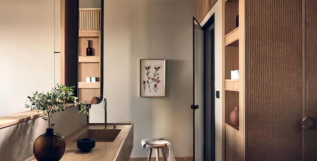 The Royal Senses Resort & Spa, Curio Collection by Hilton 5*