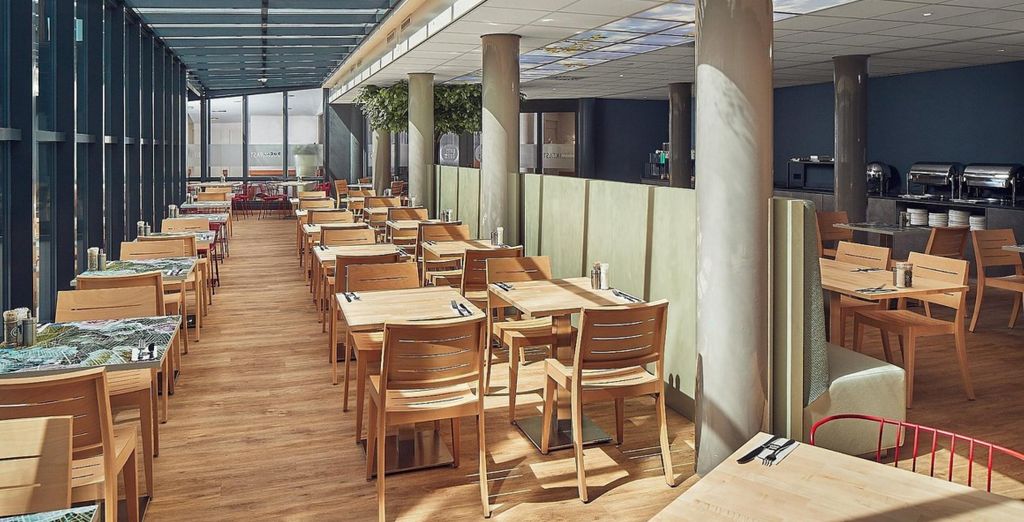 Inntel Hotels Amsterdam Centre 4*