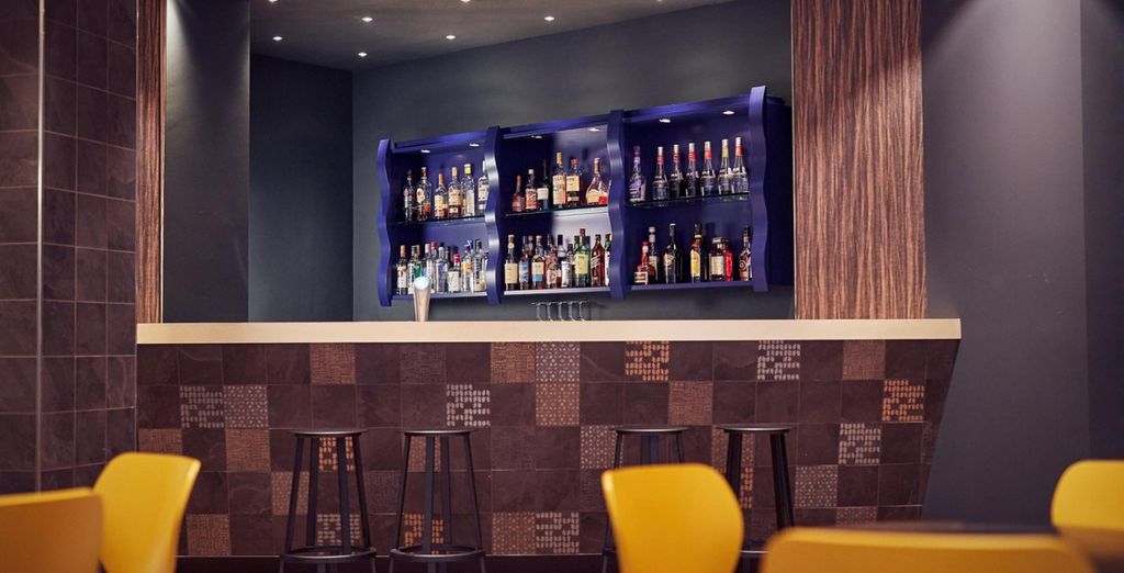 Inntel Hotels Amsterdam Centre 4*