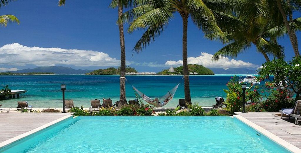 Hilton Tahiti, Cook's Bay Resort Moorea e Royal Bora Bora 