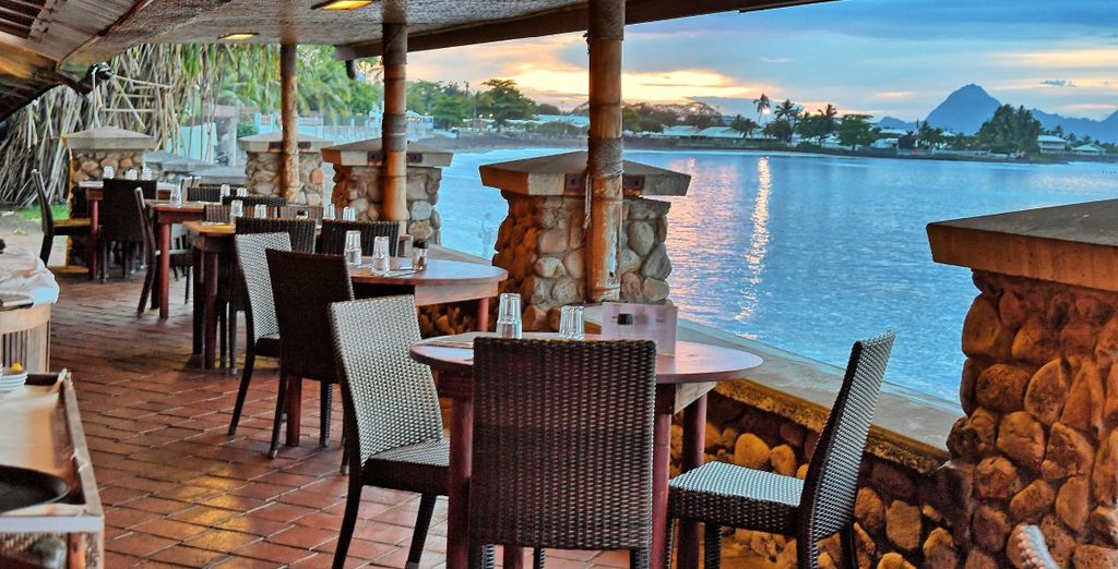 Hilton Tahiti, Cook's Bay Resort Moorea e Royal Bora Bora 