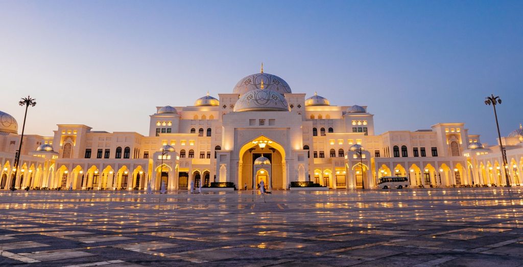 Grand Millennium Al Wahda Abu Dhabi 5*