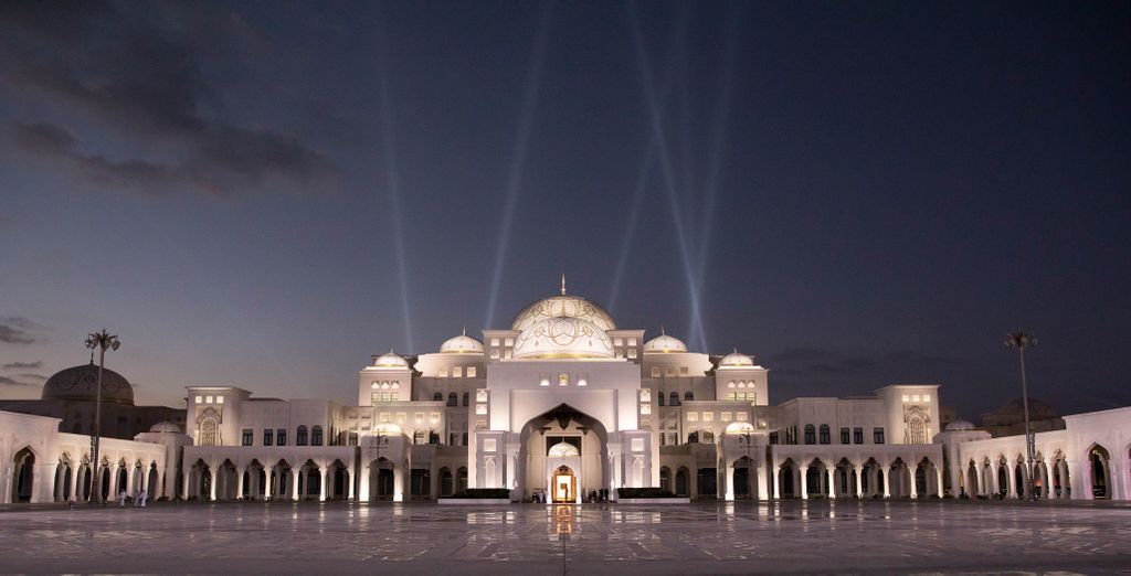 Soggiorno multiattività: Park Rotana Abu Dhabi 5*