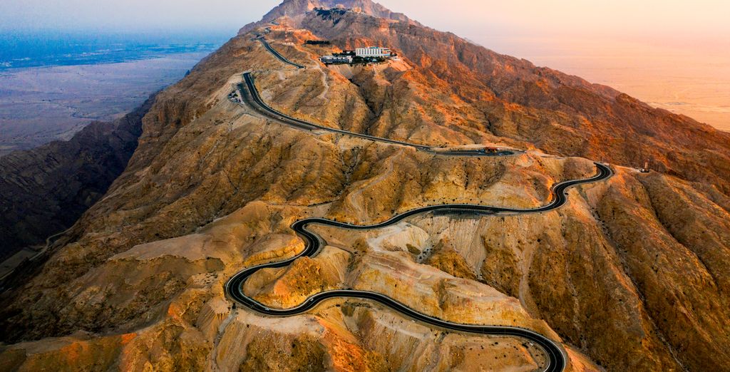 Jebel Hafeet Tour