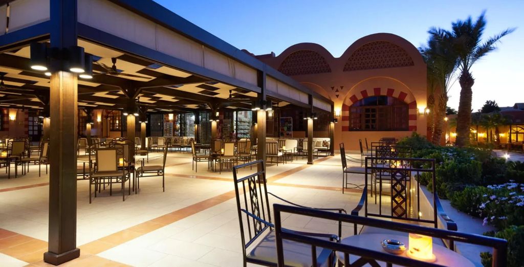 Jaz Makadi Oasis Resort 5*
